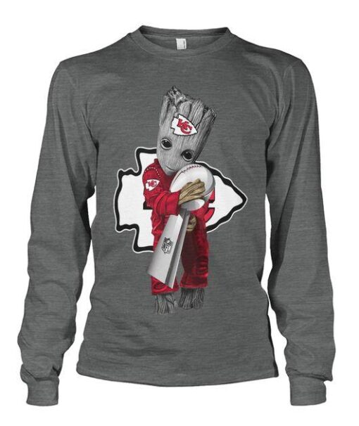 groot hugs kansas city chiefs super bowl champions 54 liv sweatshirt th132816864015 ivjcm