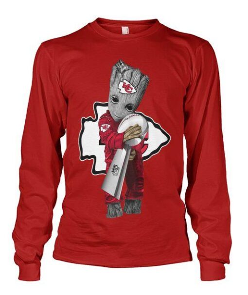 groot hugs kansas city chiefs super bowl champions 54 liv sweatshirt th132816864015 s2y39