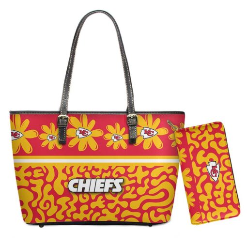 kansas city chiefs daisy pattern limited edition tote bag and wallet nla06701040410725 5a95w