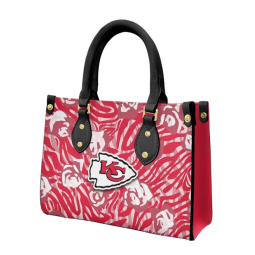 kansas city chiefs flower pattern limited edition fashion lady handbag nla05271024156192 0i9w8