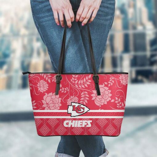 kansas city chiefs flowers design limited edition tote bag and wallet nla01841082242640 w7iht