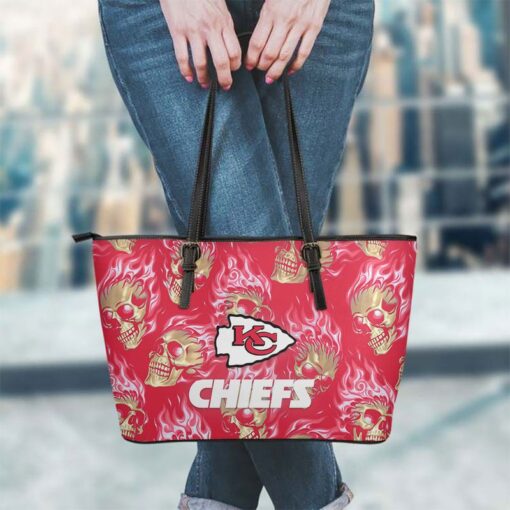 kansas city chiefs skull fire pattern limited edition tote bag and wallet nla0180103893755