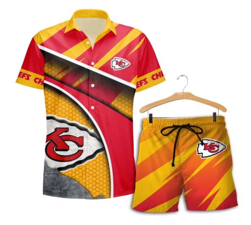 kansas city chiefs stripe pattern hawaii shirt and shorts summer new03601060208009 7n9z0